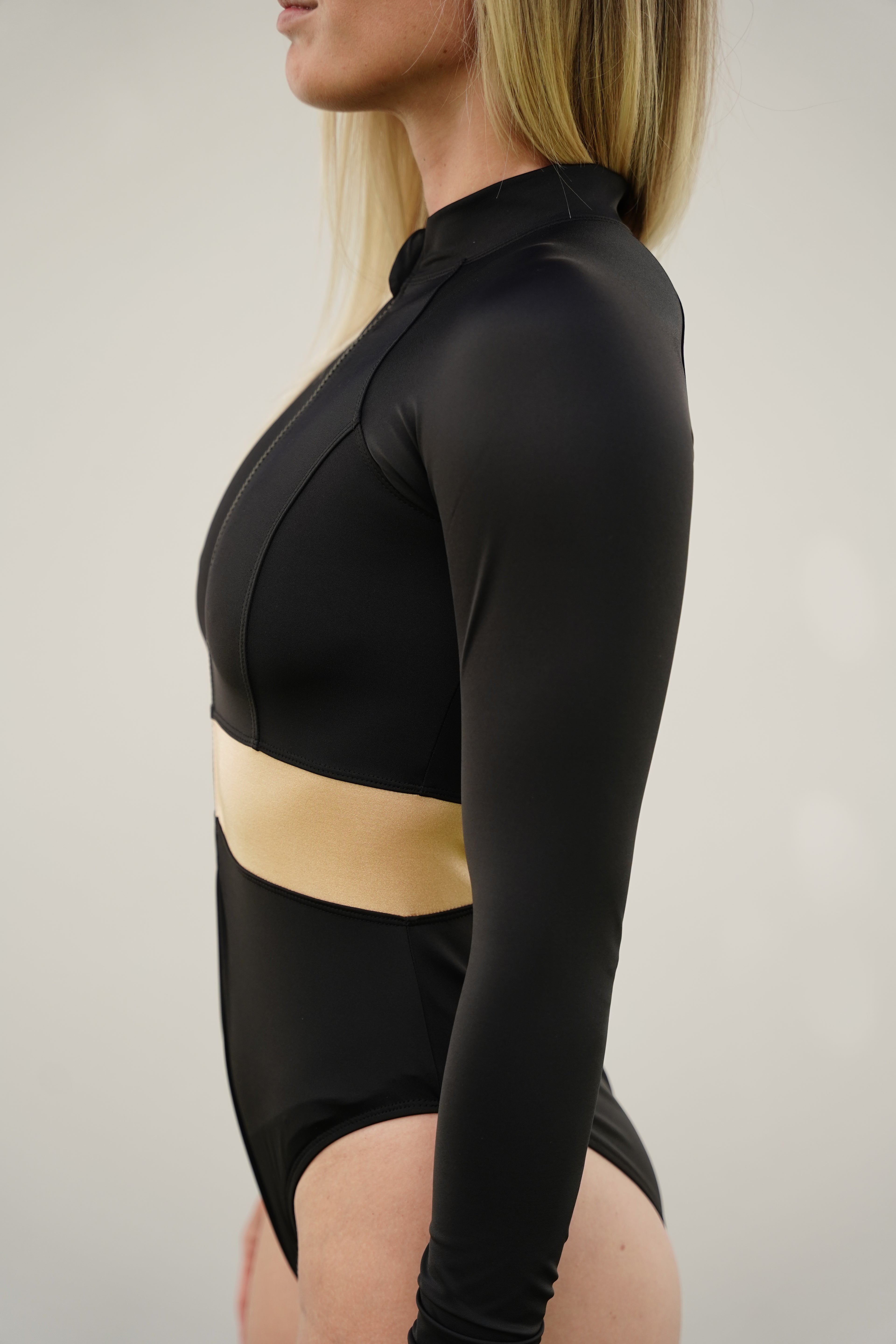 L'ICONIQUE NOIR ET OR